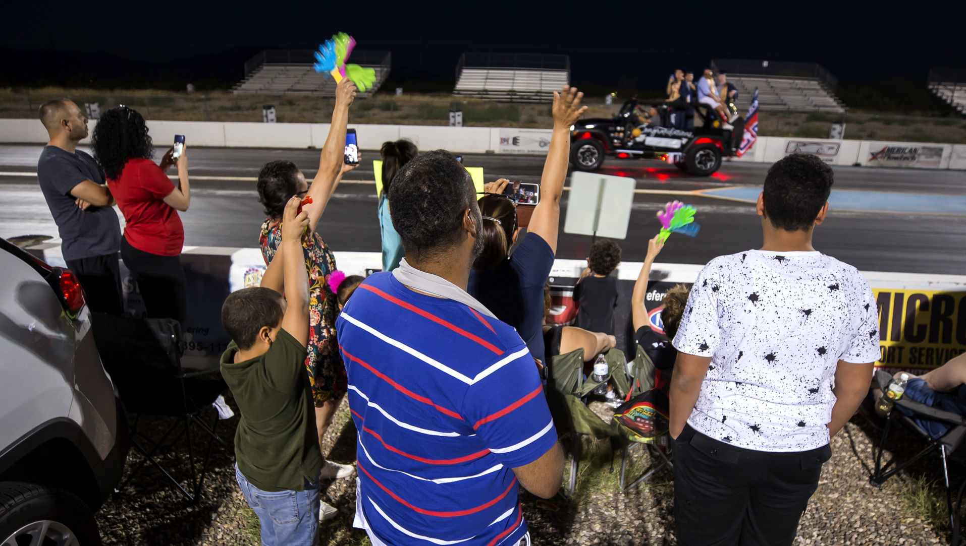 Cienega HS graduation at 蜜柚直播 Dragway